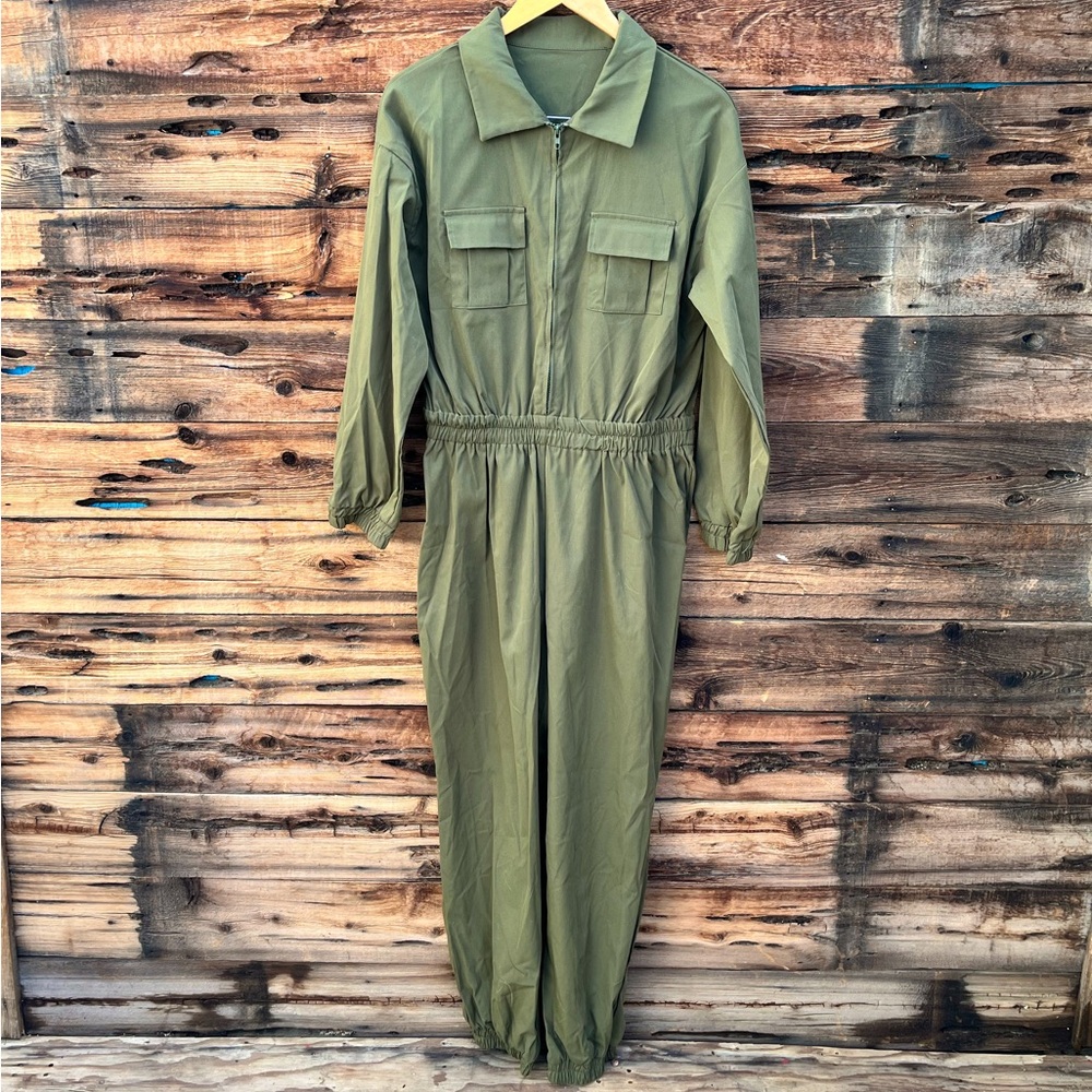 UNBRANDED | Olive Green Jumpsuit with Pockets XL